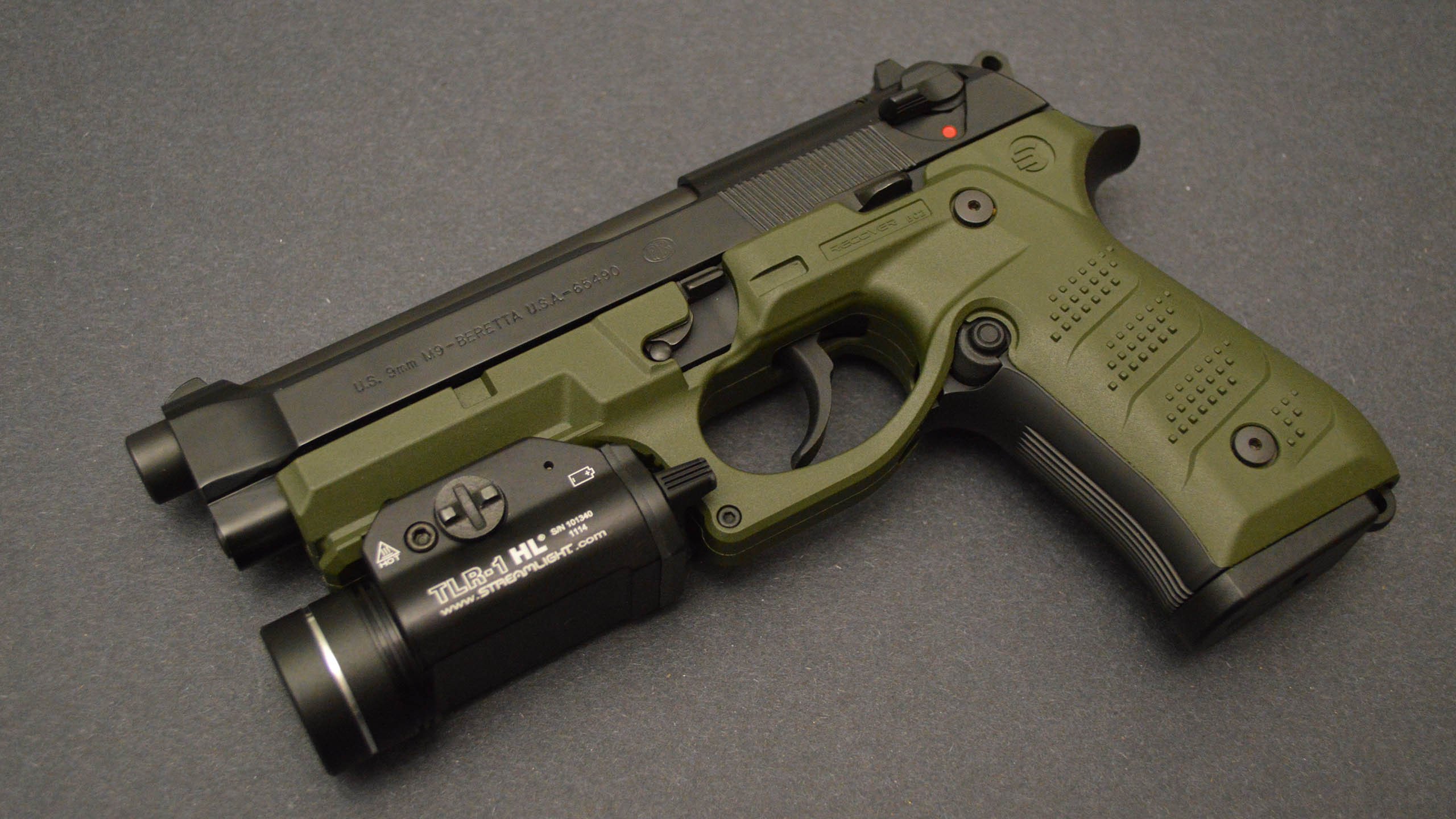 爱游戏电竞-西甲裁判指令语言对比赛中球队反应速度的潜在干扰分析，中甲裁判争议判罚引冲突