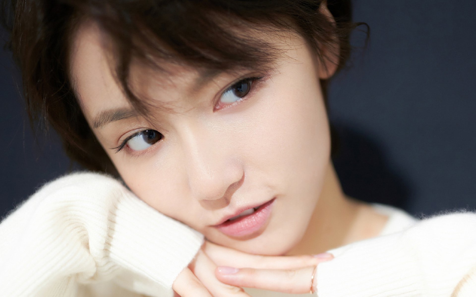 爱游戏娱乐-100米自选手转身动作速度对比，百米转机