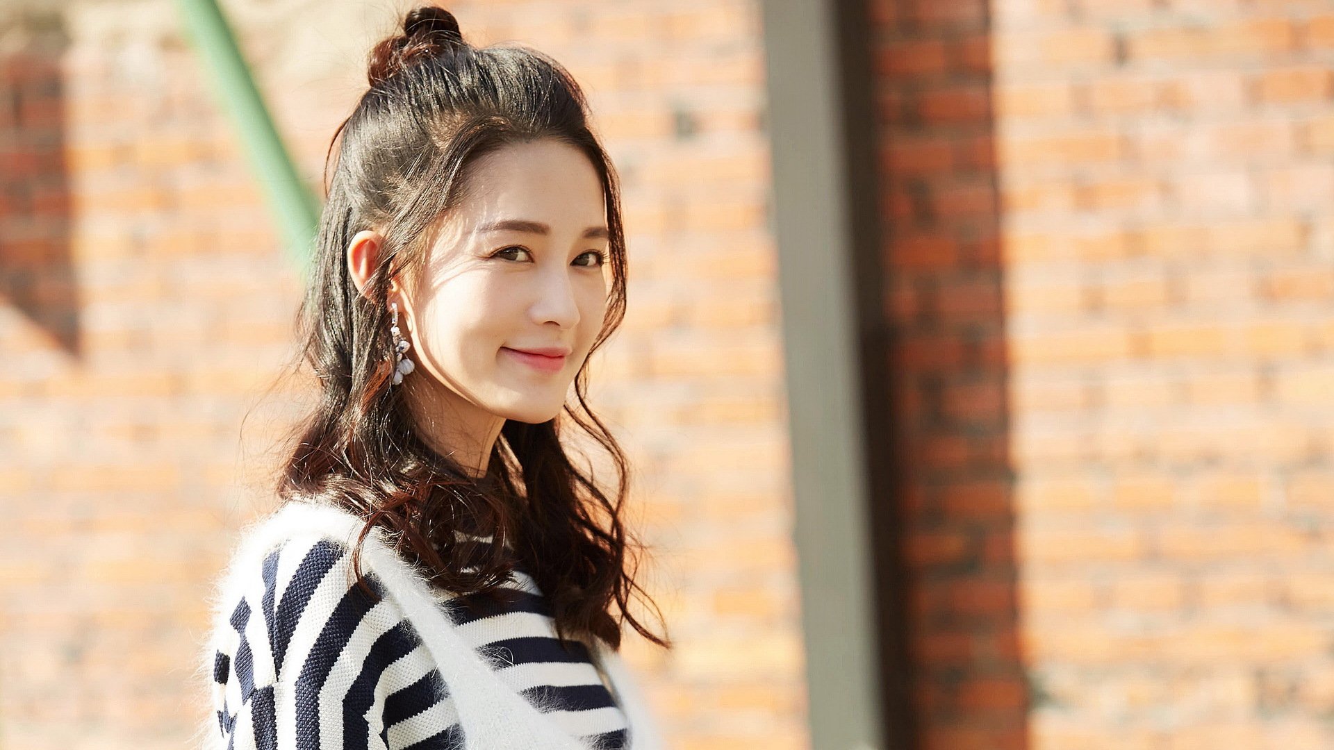 德甲赛季平均观众人数变化,德甲看的人多吗